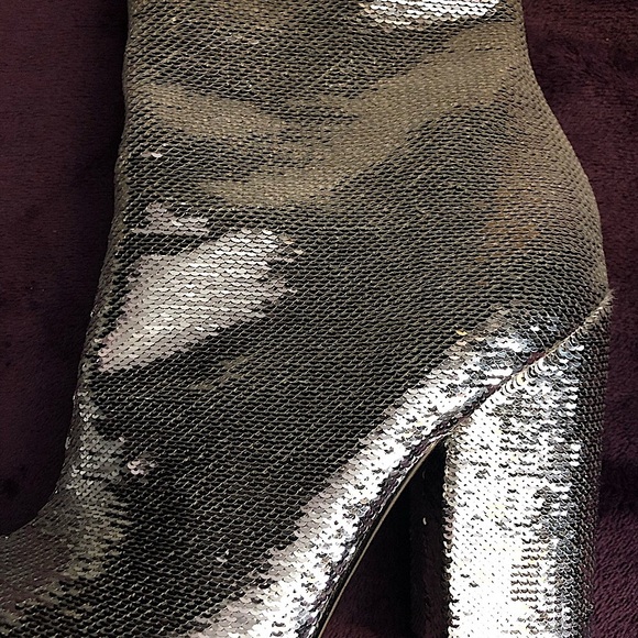 Kendall + Kylie Sequin Silver Booties - Picture 4 of 10